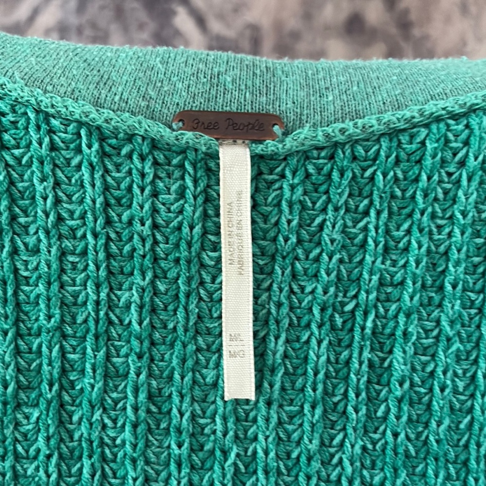 Free People Oversized Green V-Neck Chunky Knit Sweater Med/Large - Picture 6 of 15